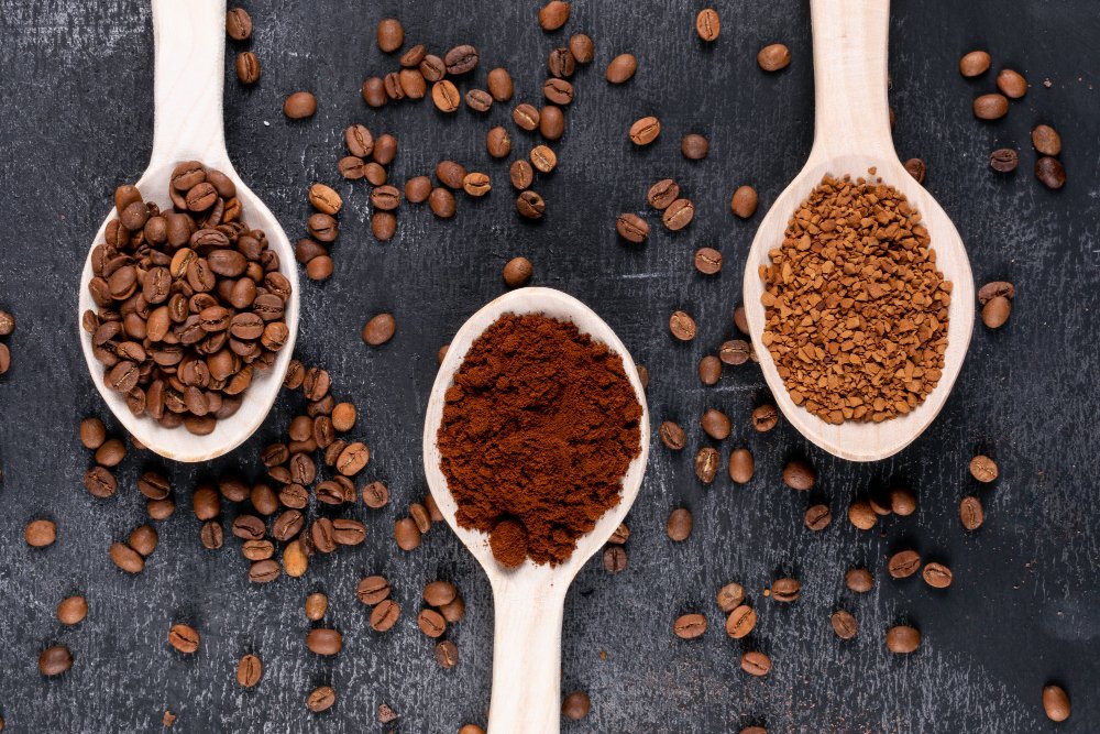 Instant Coffee VS Ground Coffee : Both Coffee, How Different Can They Be? -  Millilitre